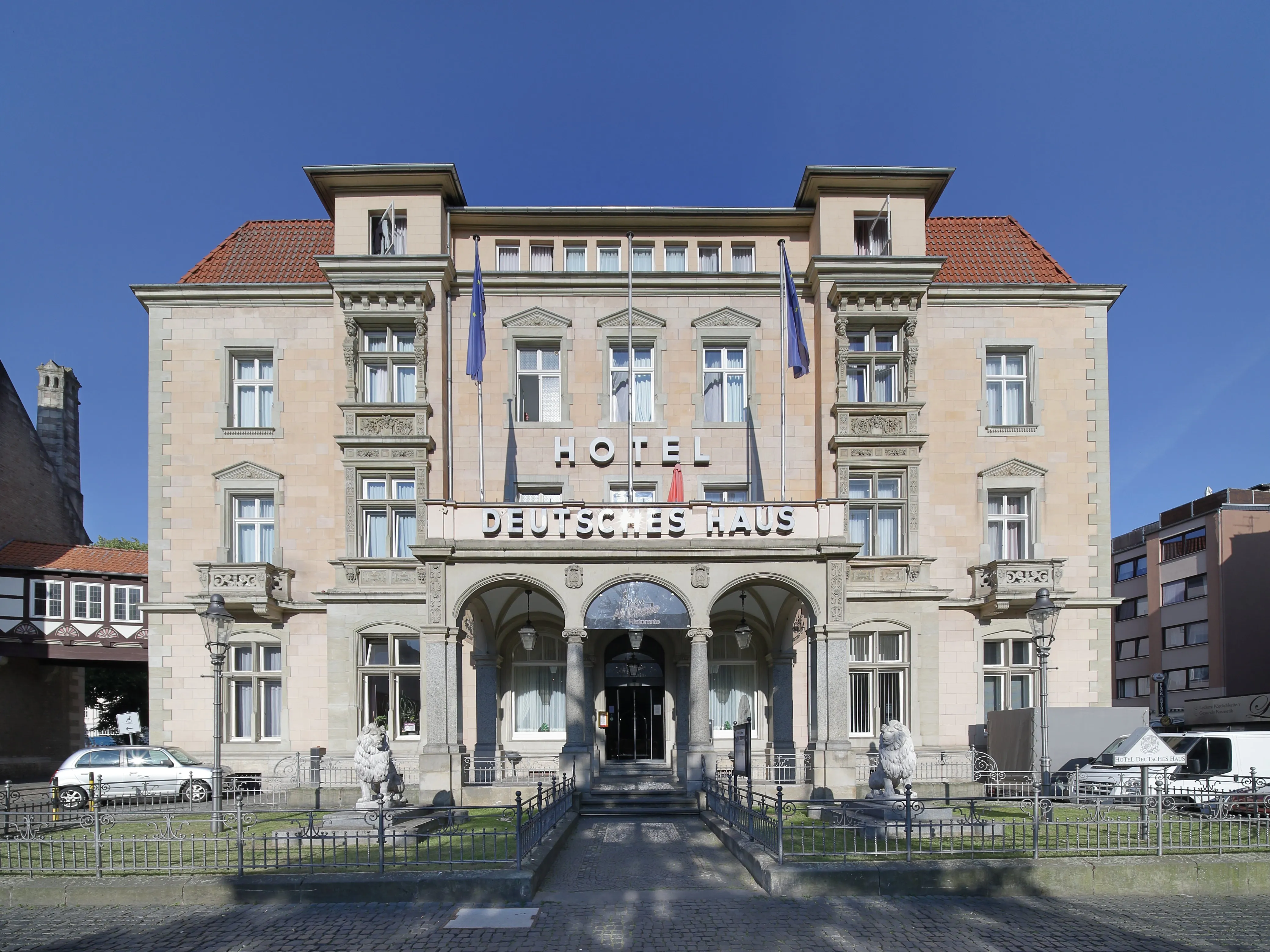Hotel Deutsches Haus in Braunschweig, Neorenaissance-Fassade am Ruhfäutchenplatz