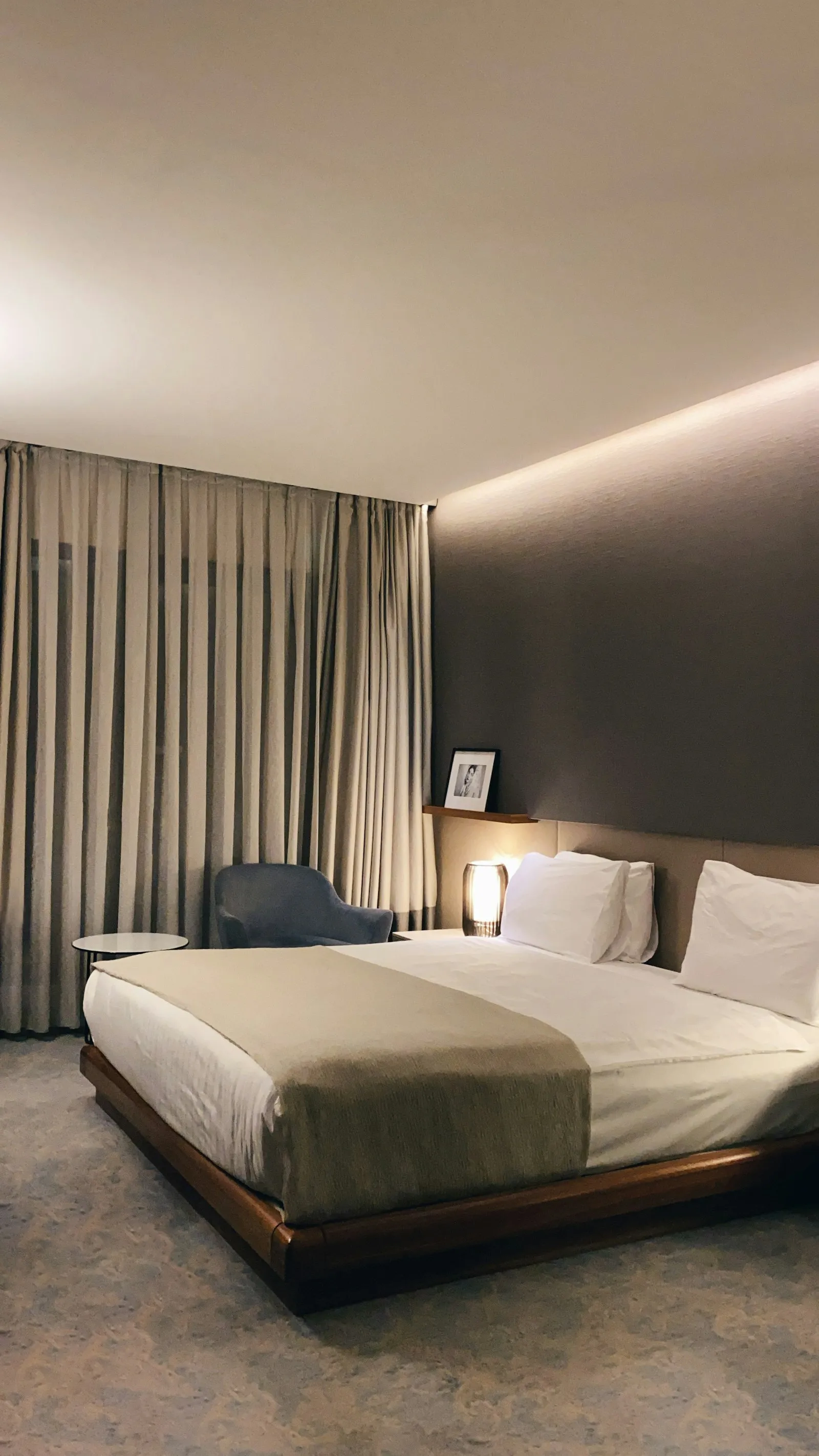 Hotel Lessinghof in Braunschweig, ruhiges Pavillon-Zimmer mit Gartenblick (Symbolbild)