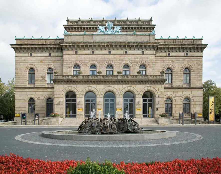 Staatstheater Braunschweig am Bohlweg, klassizistisches Theatergebäude