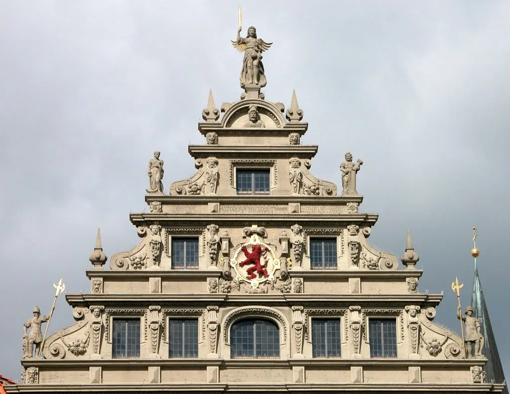 Renaissance-Giebel des Gewandhauses in Braunschweig am Altstadtmarkt